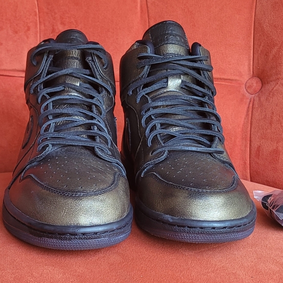 Air Jordan 1 Retro High 'Wings' AA2887-035  Sneaker Men's Size 9.5 - Picture 5 of 16